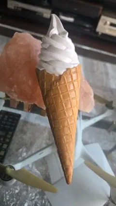 食品サンプル　スコーンのソフトクリーム