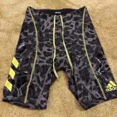 adidasマラソンショートパンツ