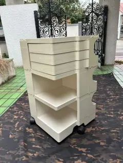 カルテル　ボビーワゴン　ホワイト