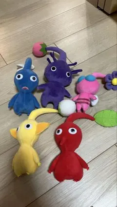 ピクミン ぬいぐるみ6体まとめ売り 赤青黄紫白羽