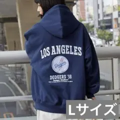 【別注】 MLB公式 ドジャース ロゴ刺繍バックデザイン裏起毛フーディーパーカー
