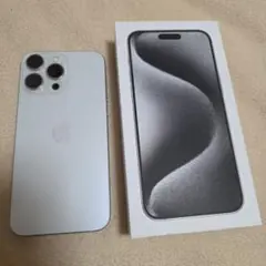 Apple iPhone 15 Pro Max ホワイトチタニウム 本体