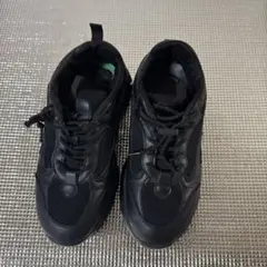 ブラック スポーツシューズ レディース