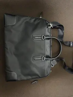 TUMI】Oakfield Large Brief ビジネスバッグ 正規品 - メルカリ