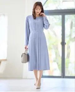 ハニーズ　プリーツ使いワンピース