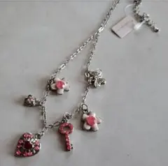 【値下げ】【新品未使用】定価1800円　飾りチャーム付き　ネックレス