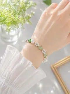 り*ん様 ⭐️1点限り⭐️ ビーズ　ブレスレット　花　緑　白　ハンドメイド　 新