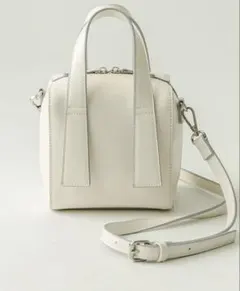 値下げ　美品　mystic loti ボックスボストンBAG オフホワイトのサムネイル