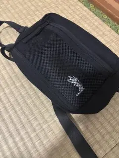 ストゥーシー ショルダーバッグ