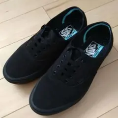 Vans AUTHENTIC オールブラック コンフィクッシュ 27.0
