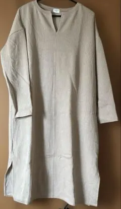 アーバンリサーチDOORS ニットワンピース　ベージュ