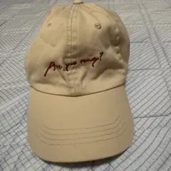 ベージュキャップ