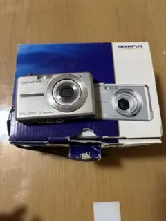 Olympus デジカメ　FE-220 コンデジ　充電器付き CAMEDIA FE-220：コンパクトデジタルカメラ：カメラ製品：オリンパス