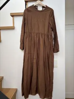 美品！アントマリーズ長袖 ブラウンロングワンピース