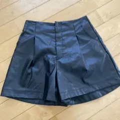 GRL ブラック 合成皮革 ショートパンツ M