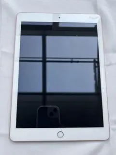 Apple iPad 第6世代 ピンクゴールド