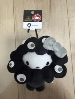 新品】ミャクミャク なりきりぬいぐるみ（BC）黒 キティ カラビナ付き