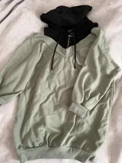 オリーブグリーン ブラック フード付きパーカー
