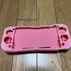 Nintendo Switch ピンクカバー