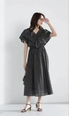 限定値下！！！NATURAL BEAUTY BASIC フリルチェックワンピースのサムネイル