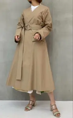 ELIN エリン　ステュディオス別注ノーカラートレンチコート　定価70400円