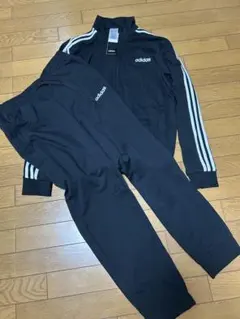 新品　アディダス ジャージ 上下 黒色
