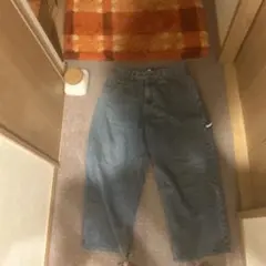 グレー ワイドレッグデニム