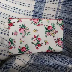 花柄ファスナー付きフラットポーチ