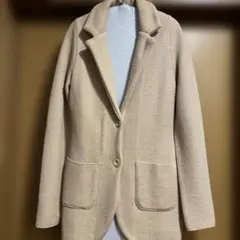 40サイズ デニムなどと合わせて着るとカッコいいと思います