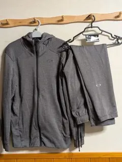 OAKLEY ランニングウェア