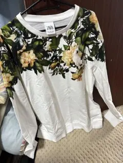 ZARA フラワープリント　トレーナー