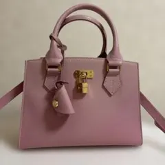 サマンサタバサ　ピンク ハンドバッグ ショルダーストラップ付き