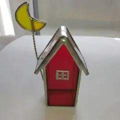 ステンドグラス　赤いお家と月