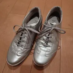 ヴィタノーヴァのレースアップシューズのサムネイル