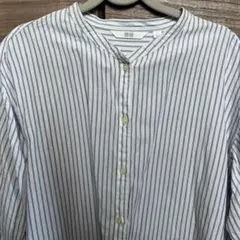 ストライプデザインの五分袖シャツ