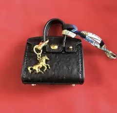 【新品】馬のチャーム付き　黒　ミニチュアバッグキーホルダー　チャーム　小物入れ