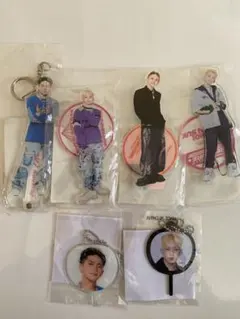 treasure ジョンウ　まとめ売り　アクスタ 2025年最新】treasure アクスタ ジョンウの人気アイテム - メルカリ