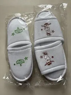 トイストーリーホテル　アメニティ　スリッパ　大人用&子供用