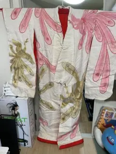 ‼️激安‼️色打掛　縁起物　白　着物のサムネイル