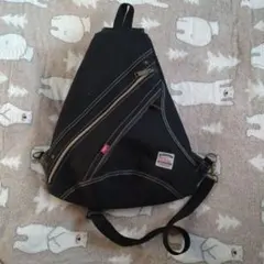 Edwin ブラック スリングバッグ