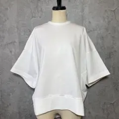 UJOH Round Hem Tのサムネイル