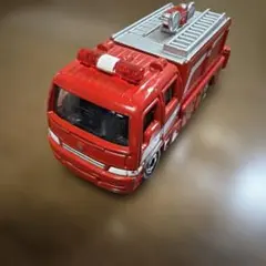 赤い消防車 ミニカー