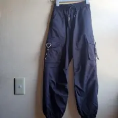ハート型ポケット付き黒ロングパンツ 140cm