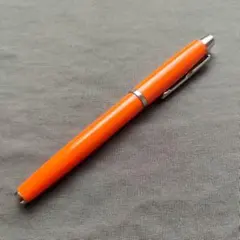 鮮やかなオレンジ ローラーボールペンのサムネイル