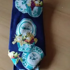 ジバンシー　GIVENCHY　ネクタイ　ネイビー