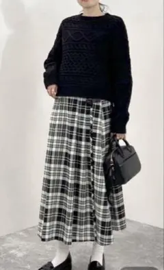 Item thumbnail for item 8e07f811-6b27-460e-9de5-a18153b98daa