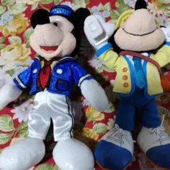 ミッキーマウス ぬいぐるみボールチェーン 2点セット。