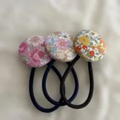 お買い得♡お揃い シュシュ付リバティ うさみみリボン くるみボタン 3