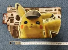お値下げ中！ポケモンセンター　名探偵ピカチュウ　実写　映画　ポーチ