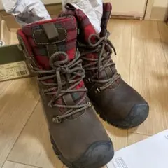 【値下げ】KEEN スノーブーツ ダークブラウン/レッドチェック 【24.cm】